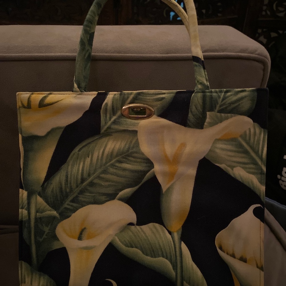 Vintage Floral Handbag